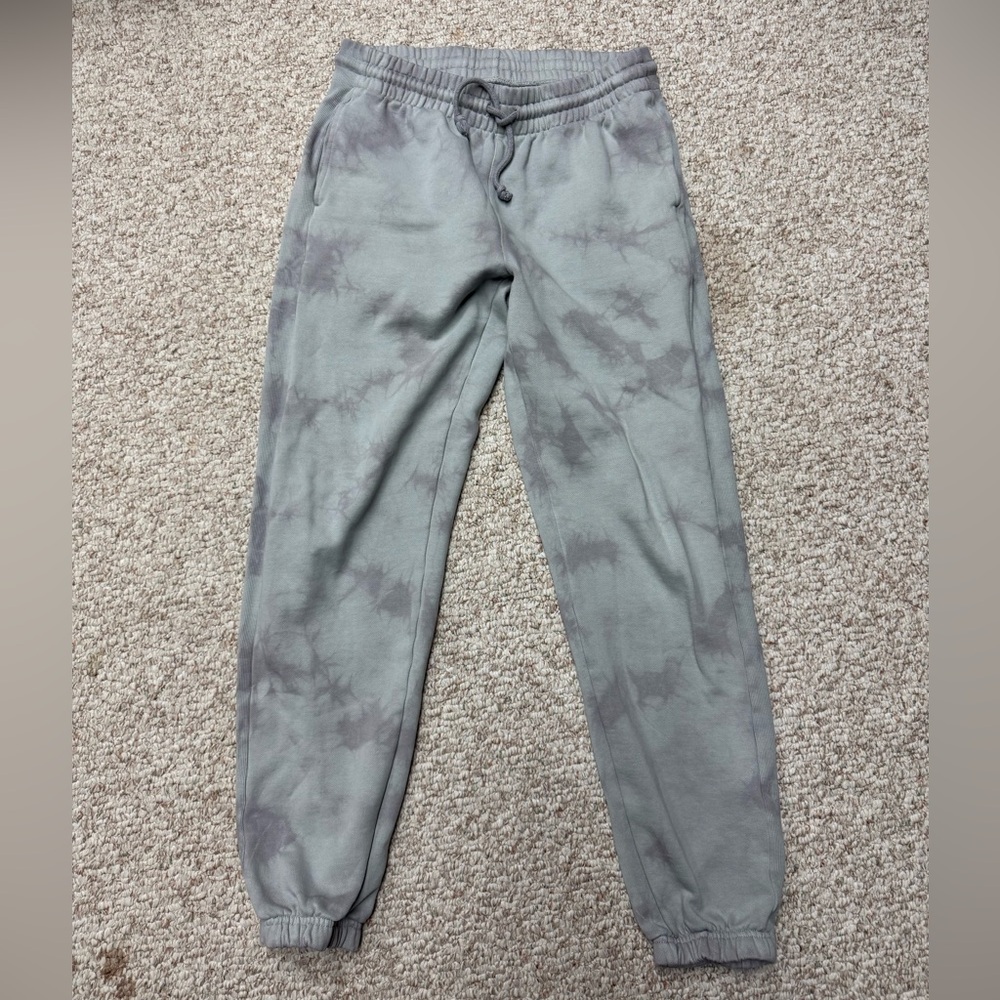 Aritzia TNA Gray Cozy Joggers